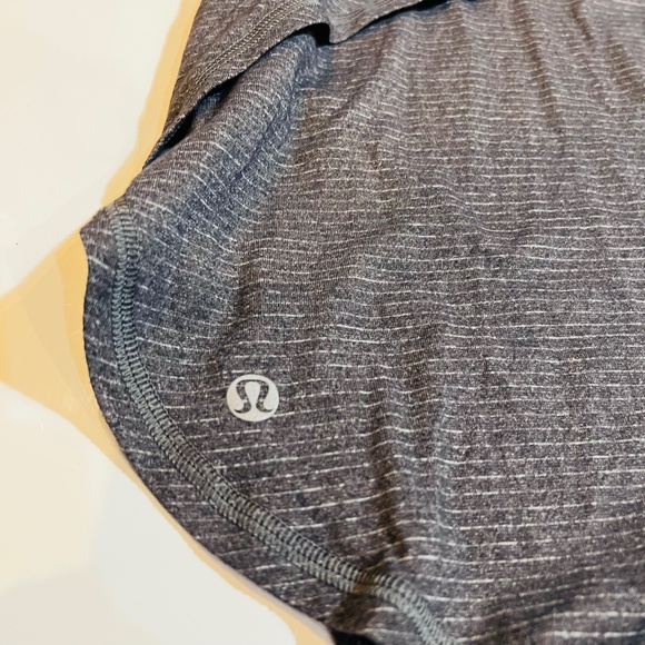 Lululemon Seek The Heat Tank Top 10 - Picture 4 of 6